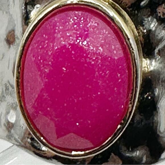 Pink Faceted Ring Hammered Silver Two tone Size 7.5 7 1/2 Costume Jewelry Funky - Picture 8 of 10